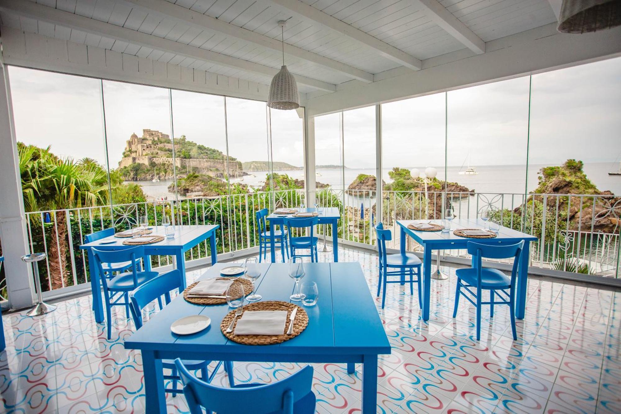 Strand Hotel Delfini Isquia Exterior foto