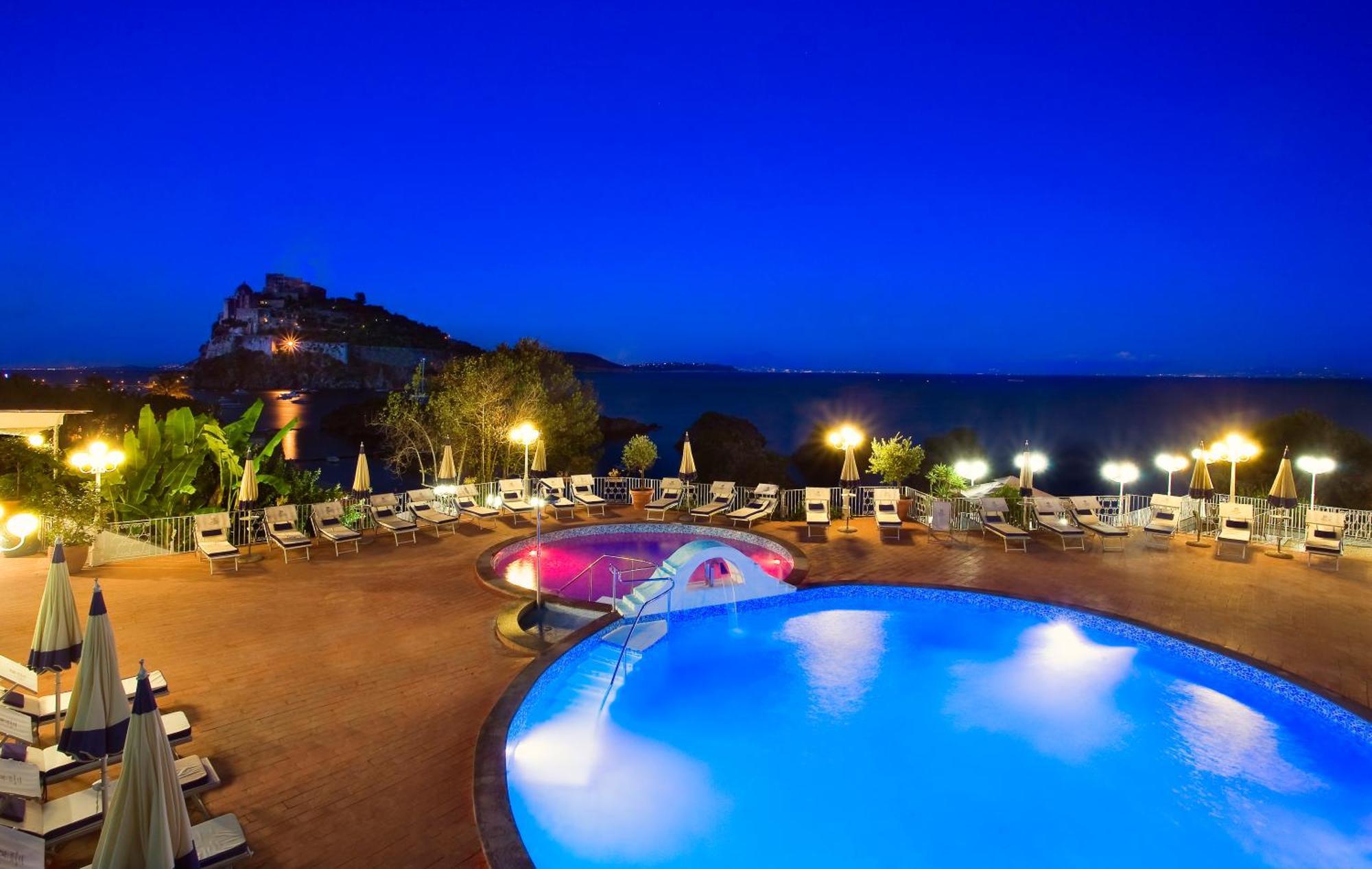 Strand Hotel Delfini Isquia Exterior foto
