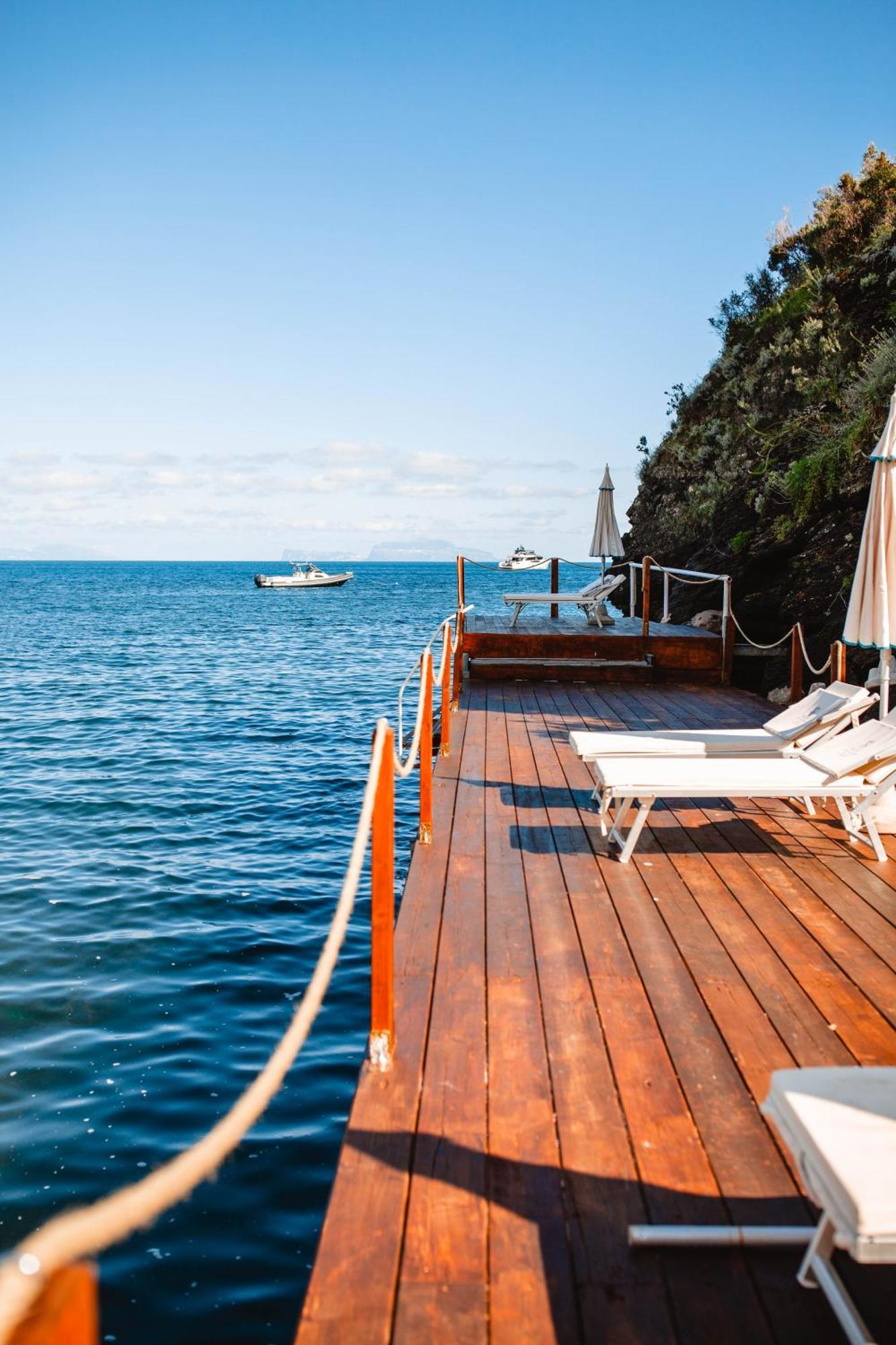 Strand Hotel Delfini Isquia Exterior foto
