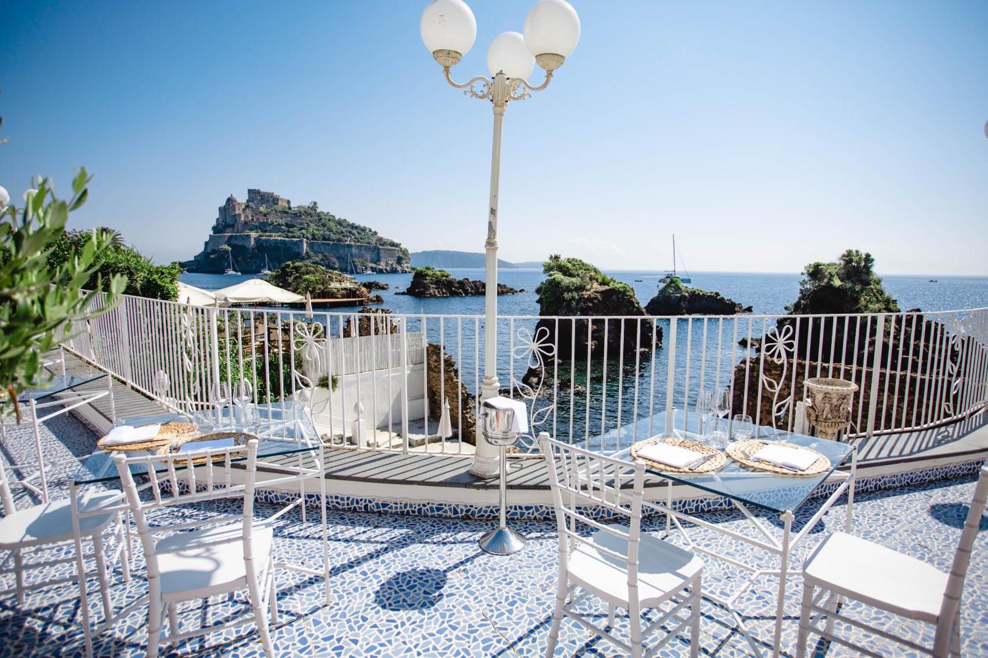 Strand Hotel Delfini Isquia Exterior foto